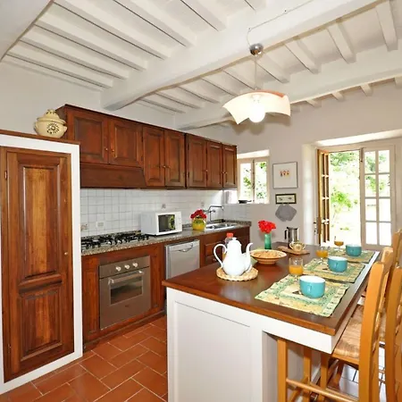 Sleeps 12 Pool Wifi