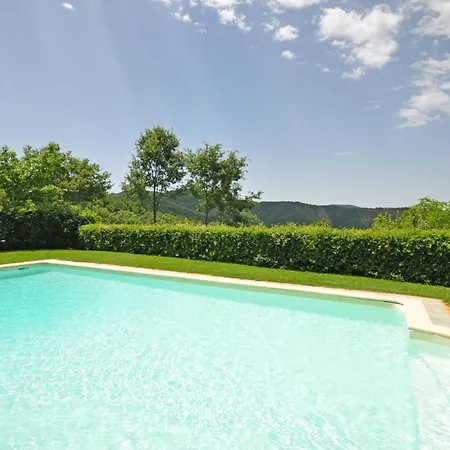 Sleeps 12 Pool Wifi 别墅